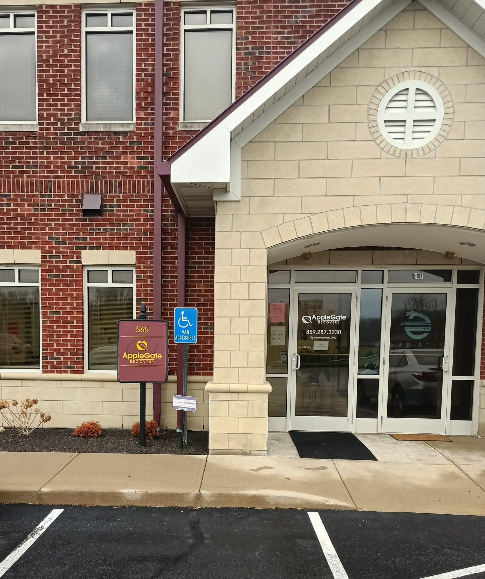 AppleGate Recovery Clinic in Crestview Hills, KY