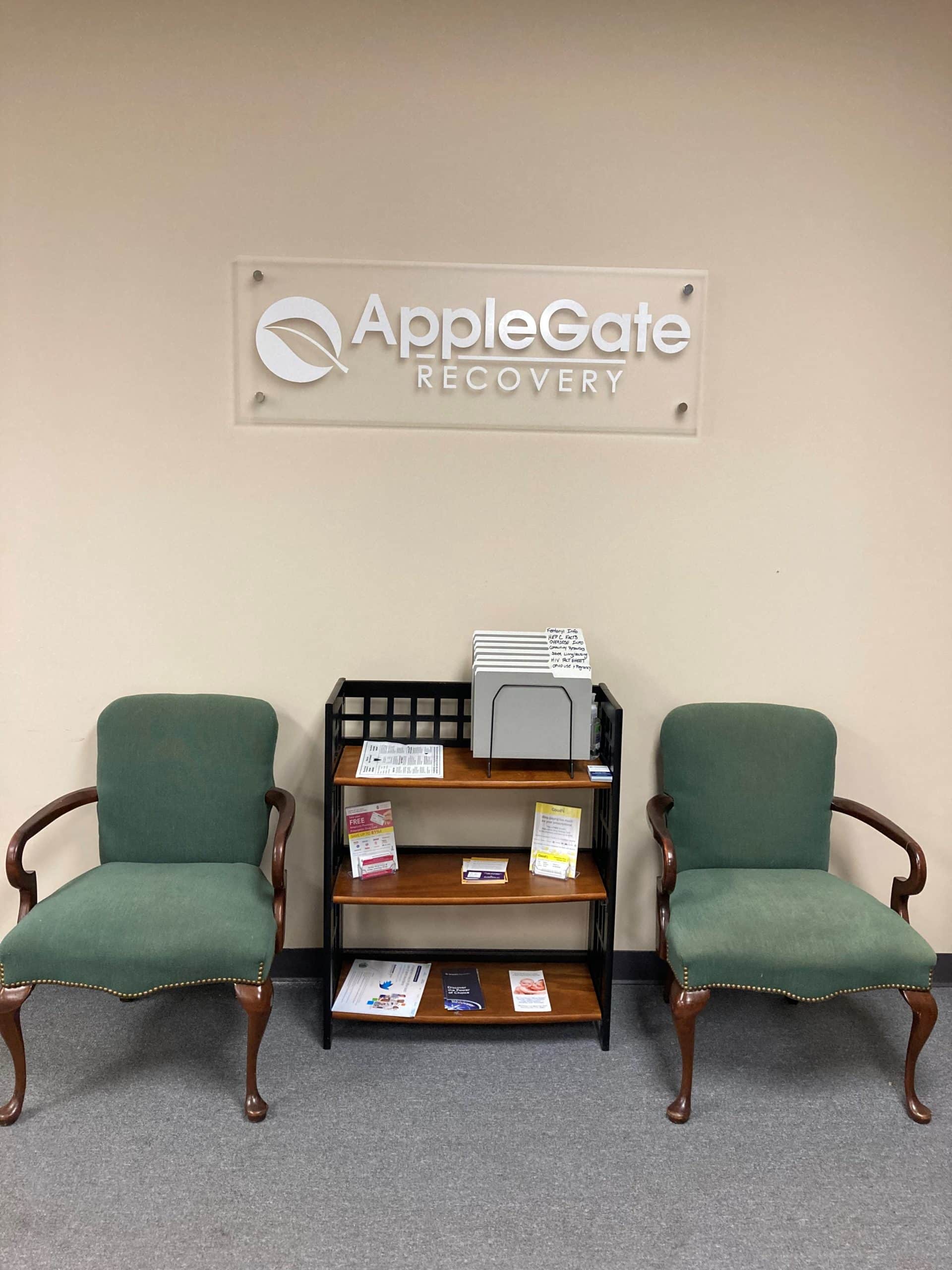 AppleGate Recovery lobby in Dickson, TN